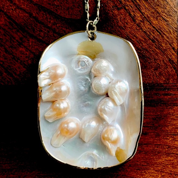 Beautiful necklace with Mother-of-pearl tablet pendant & 10 real pearls - Picture 10 of 15